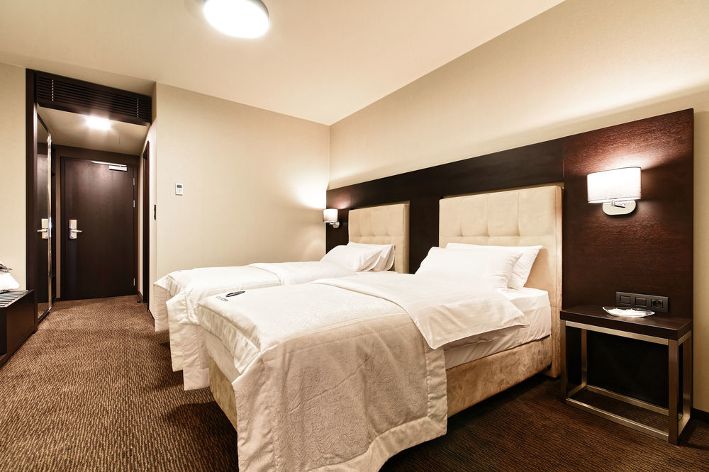 Hotel Victory Popuvky エクステリア 写真