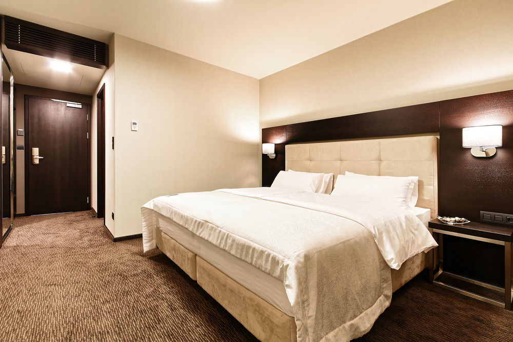 Hotel Victory Popuvky エクステリア 写真