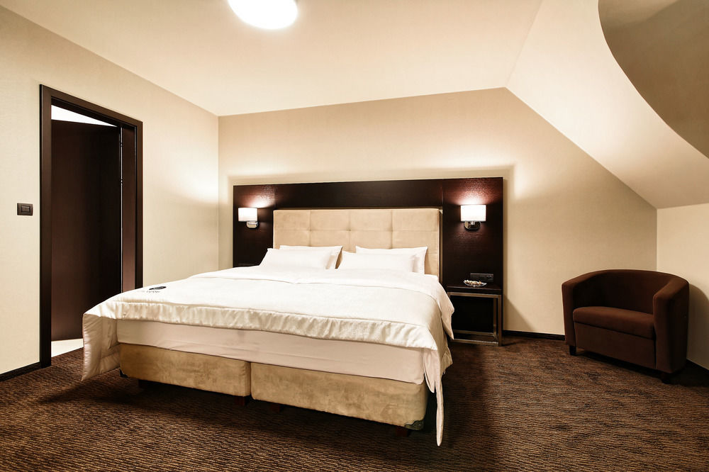Hotel Victory Popuvky エクステリア 写真