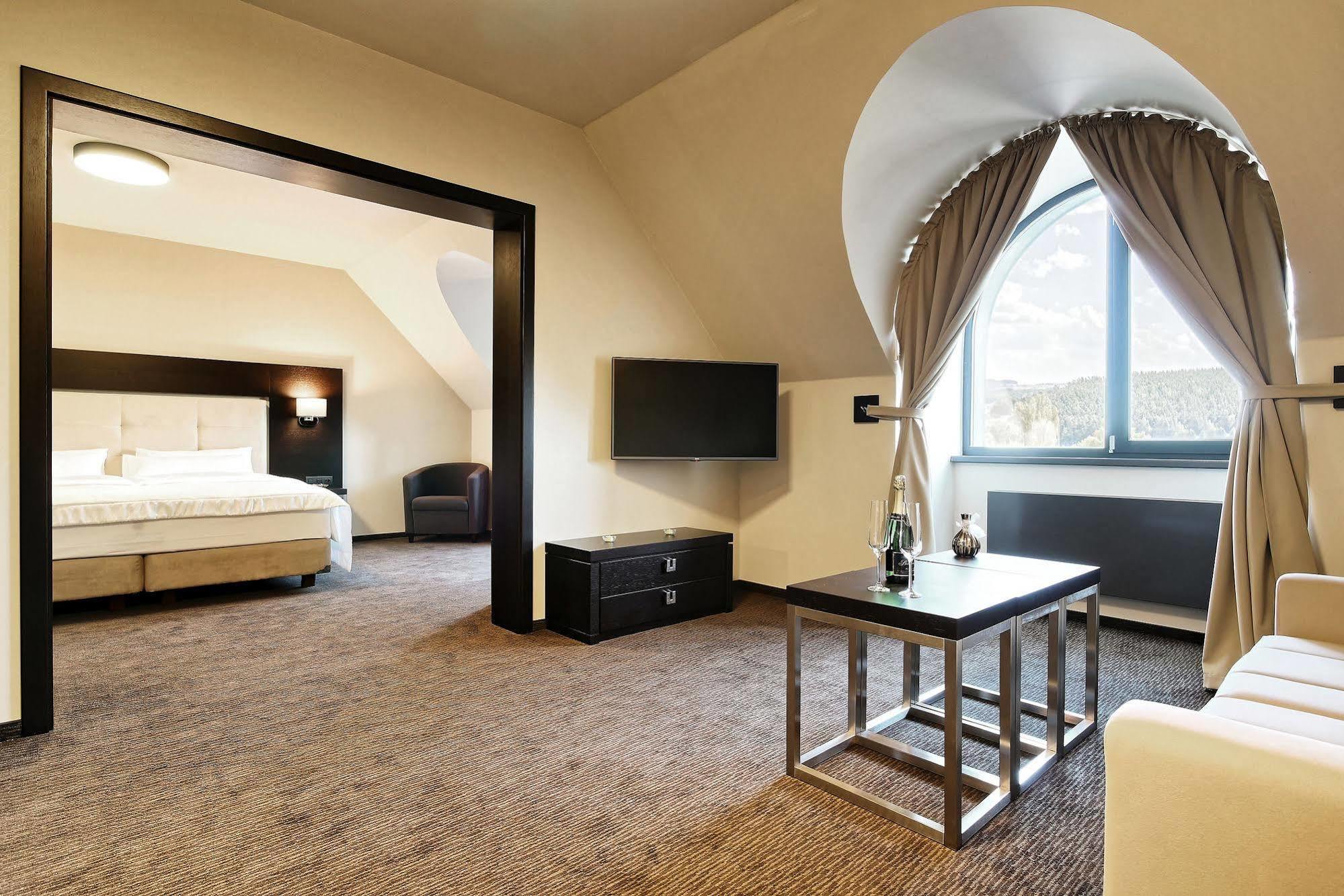 Hotel Victory Popuvky エクステリア 写真