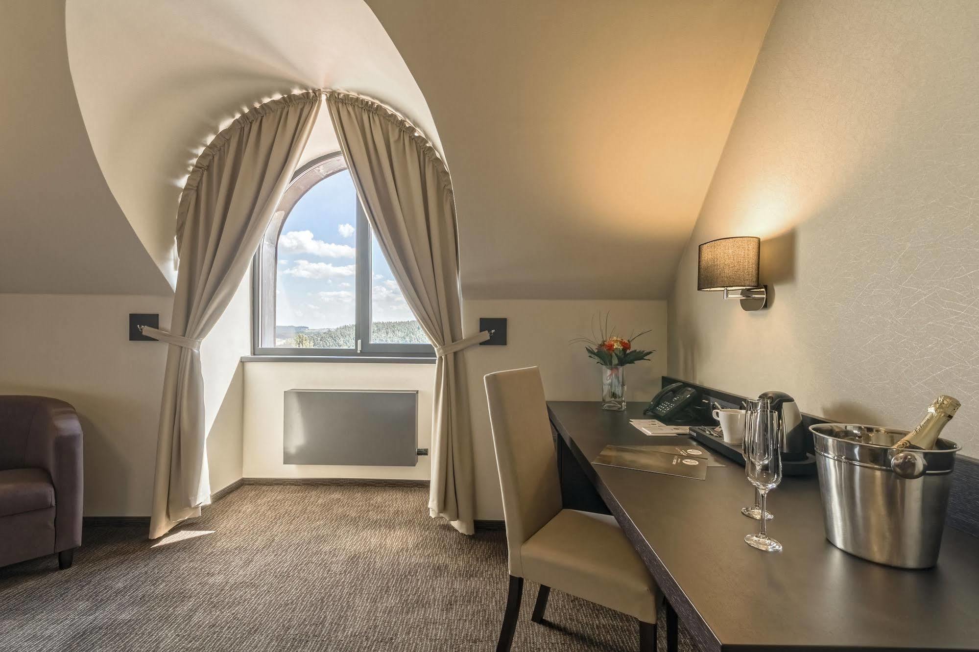 Hotel Victory Popuvky エクステリア 写真